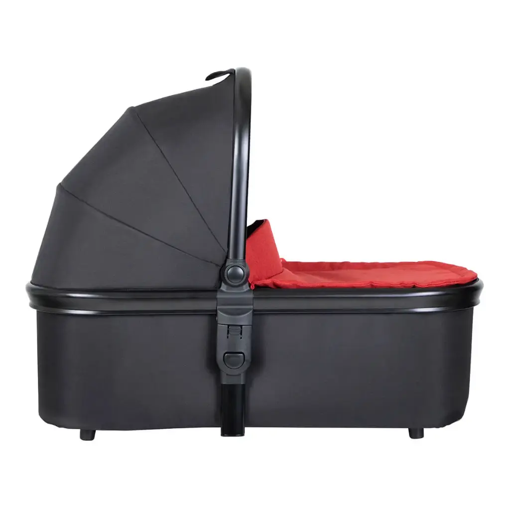 snug™ carrycot with colour lid